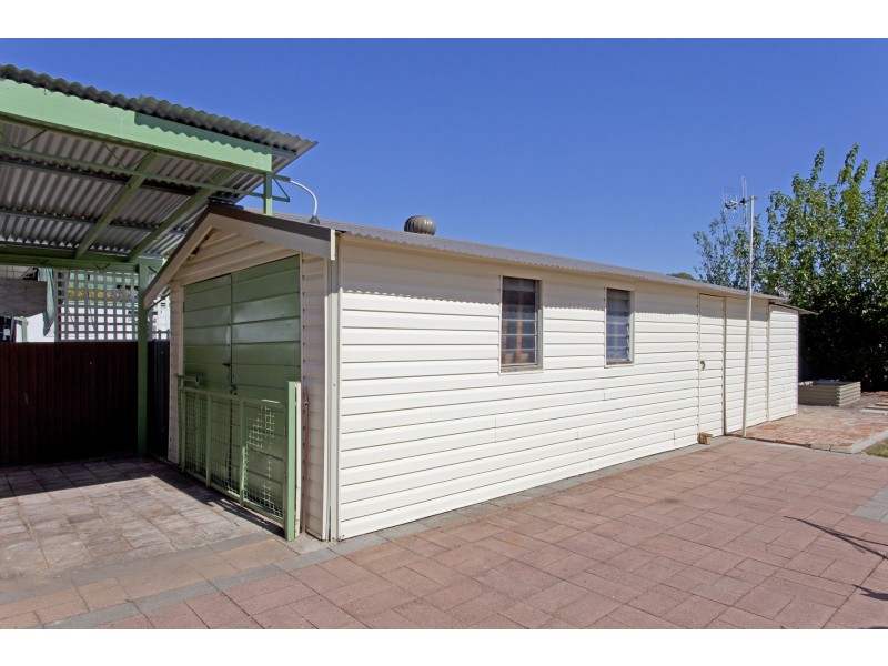 1051 Wingara Street, North Albury NSW 2640