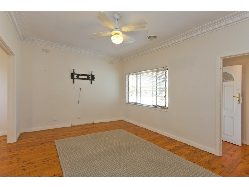 1054 Waugh Road, North Albury NSW 2640