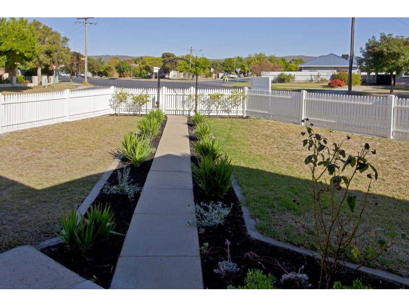 1054 Waugh Road, North Albury NSW 2640