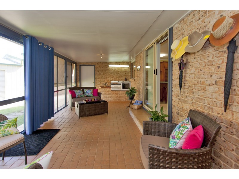 23 Wattle Way, West Albury NSW 2640