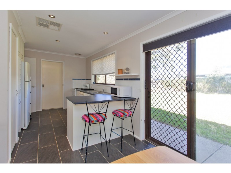 4 Budginigi Place, Thurgoona NSW 2640