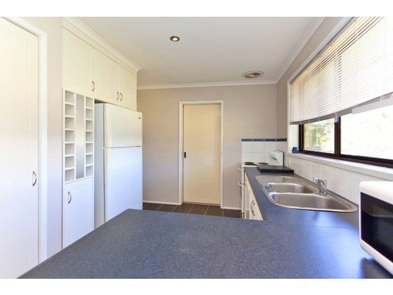 4 Budginigi Place, Thurgoona NSW 2640