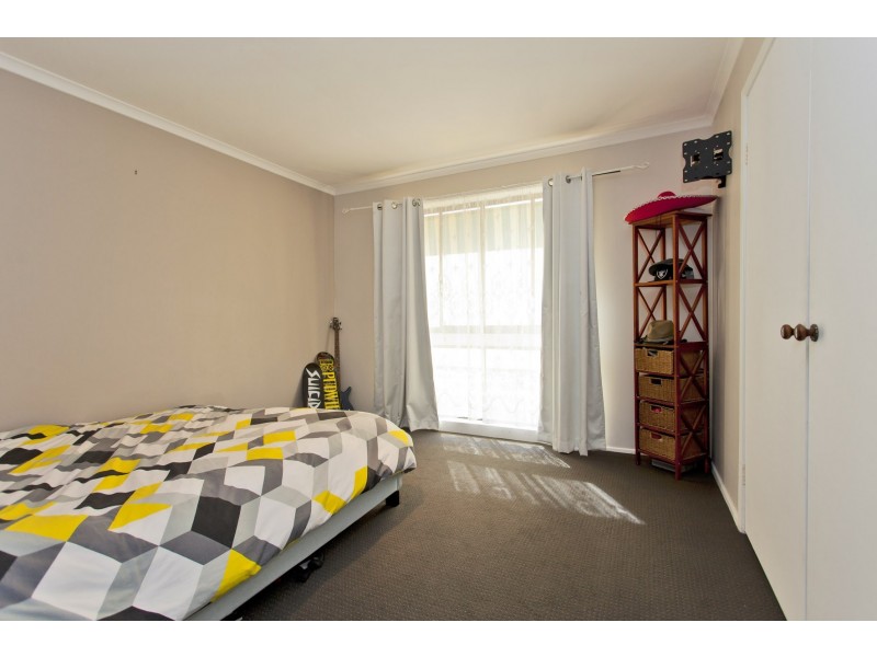 4 Budginigi Place, Thurgoona NSW 2640