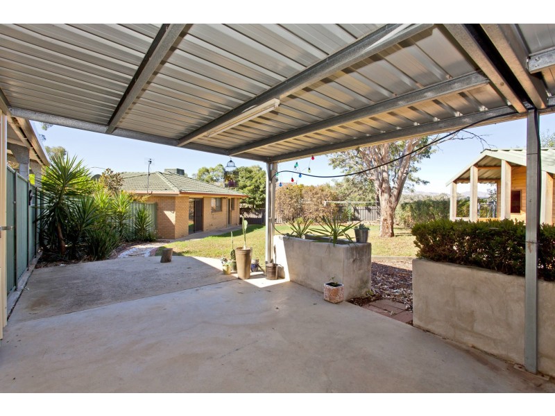 4 Budginigi Place, Thurgoona NSW 2640