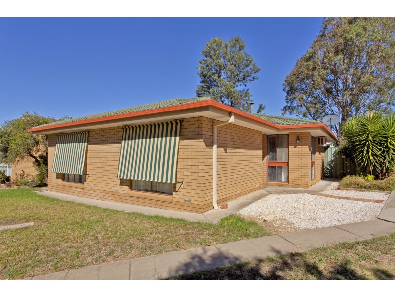 4 Budginigi Place, Thurgoona NSW 2640