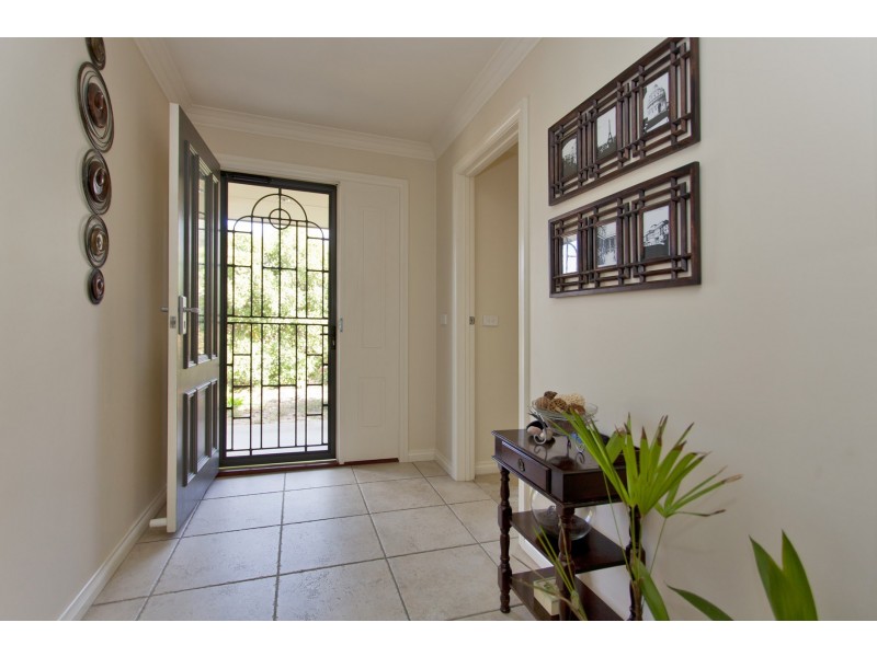 7 Redgum Court, East Albury NSW 2640