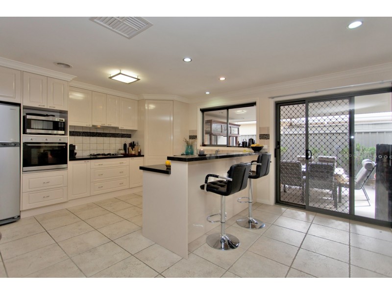 7 Redgum Court, East Albury NSW 2640