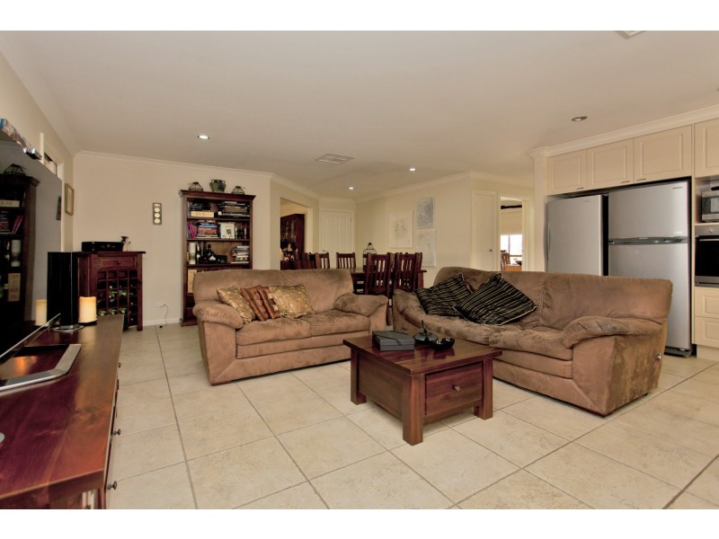 7 Redgum Court, East Albury NSW 2640