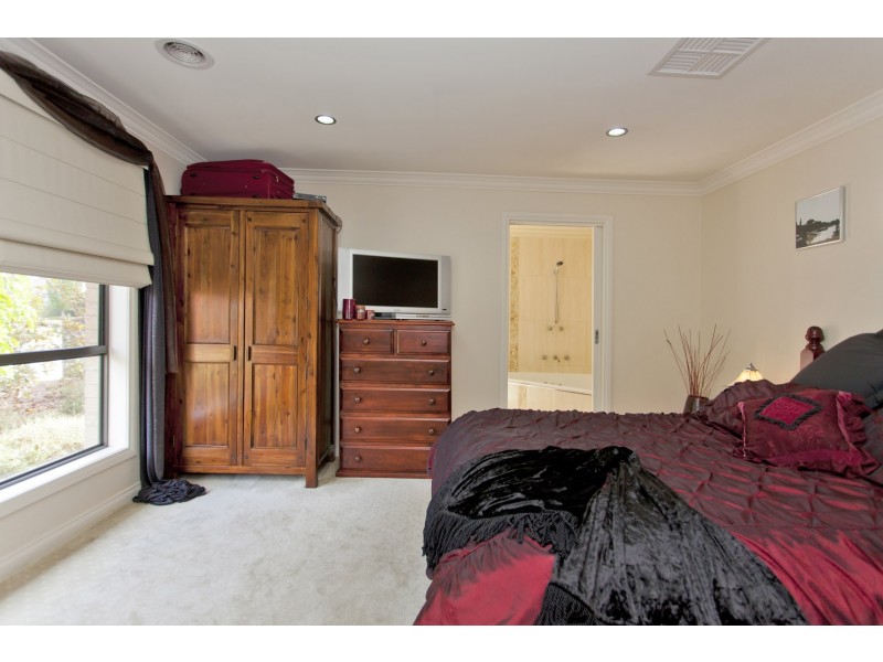 7 Redgum Court, East Albury NSW 2640