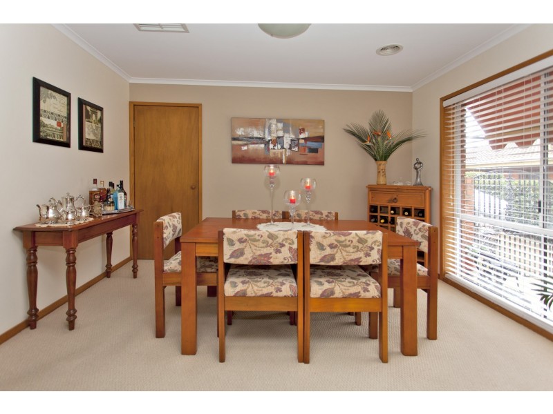 301 Desmond Street, Lavington NSW 2641