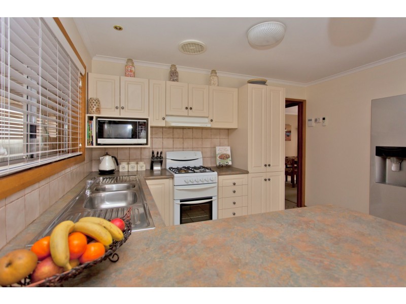 301 Desmond Street, Lavington NSW 2641