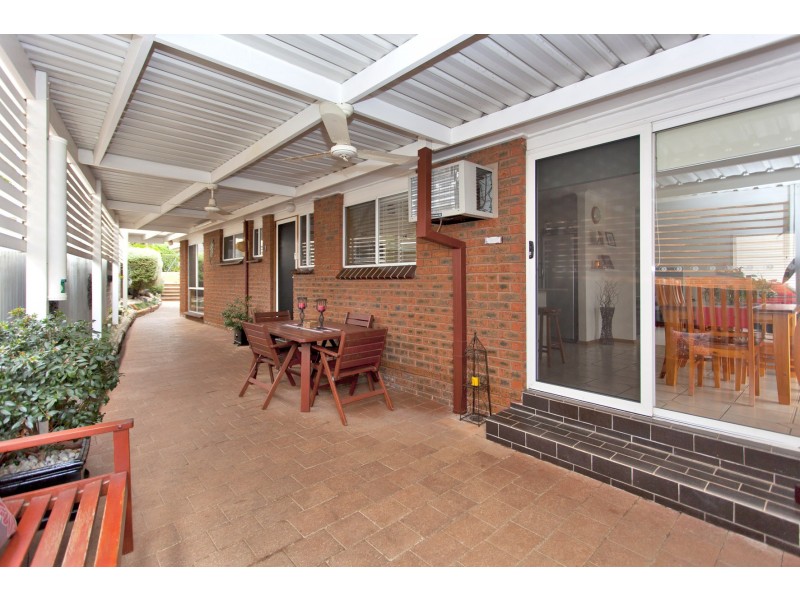 301 Desmond Street, Lavington NSW 2641