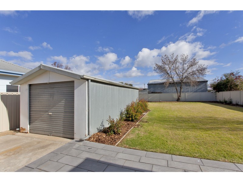 1067 Tobruk Street, North Albury NSW 2640