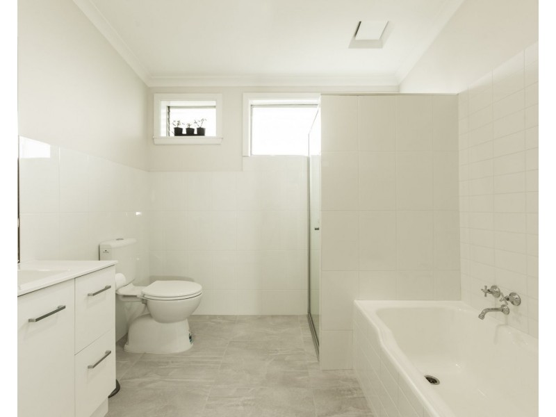 378 Prune Street, Lavington NSW 2641