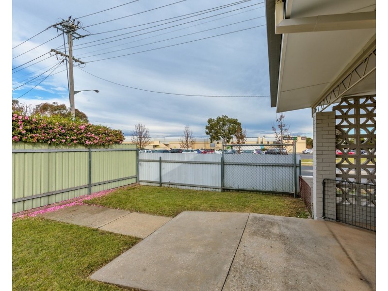 378 Prune Street, Lavington NSW 2641