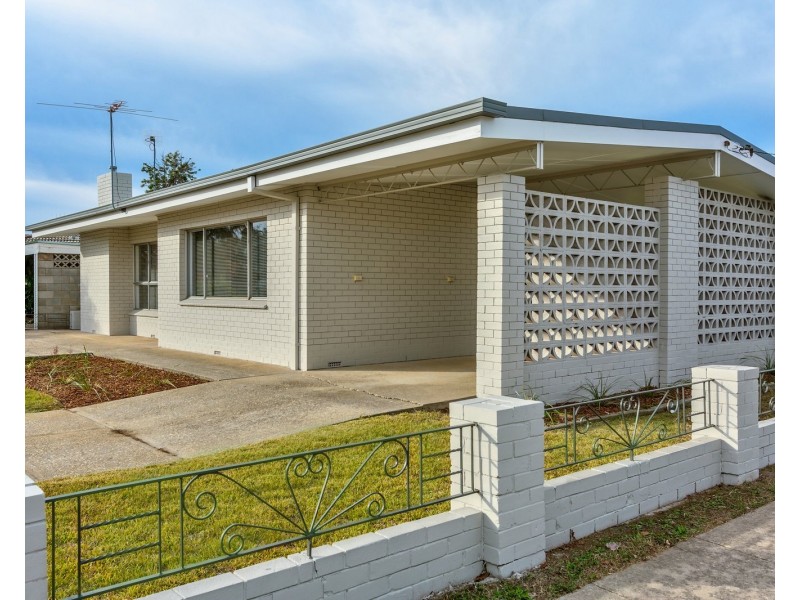 378 Prune Street, Lavington NSW 2641
