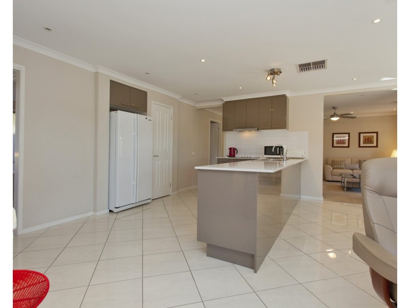 223 Rivergum Drive, East Albury NSW 2640