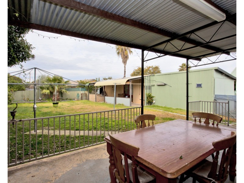 480 Ashford Street, Lavington NSW 2641