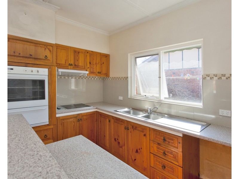 566 Schubach Street, East Albury NSW 2640