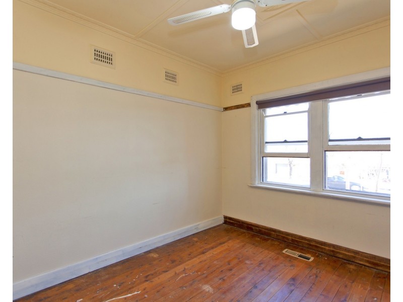 566 Schubach Street, East Albury NSW 2640