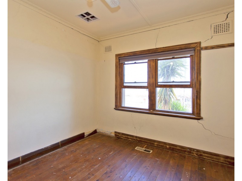 566 Schubach Street, East Albury NSW 2640