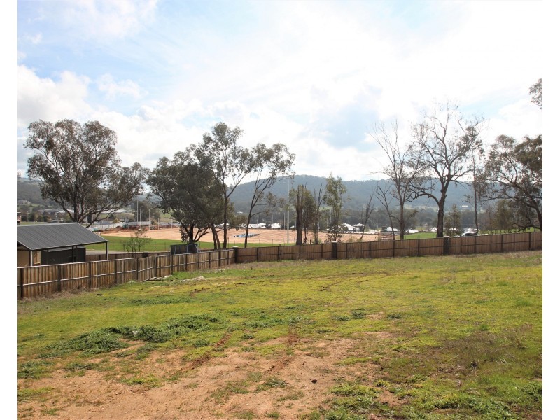 Lot 8, 15 Hennessy Place, Hamilton Valley NSW 2641