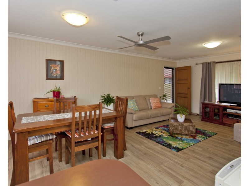 2/476 Heriot Street, Lavington NSW 2641