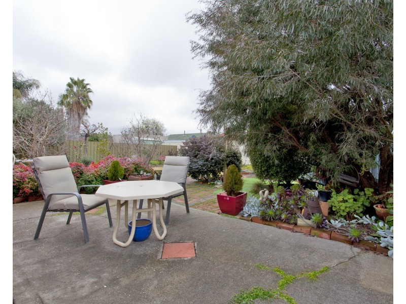 2/476 Heriot Street, Lavington NSW 2641