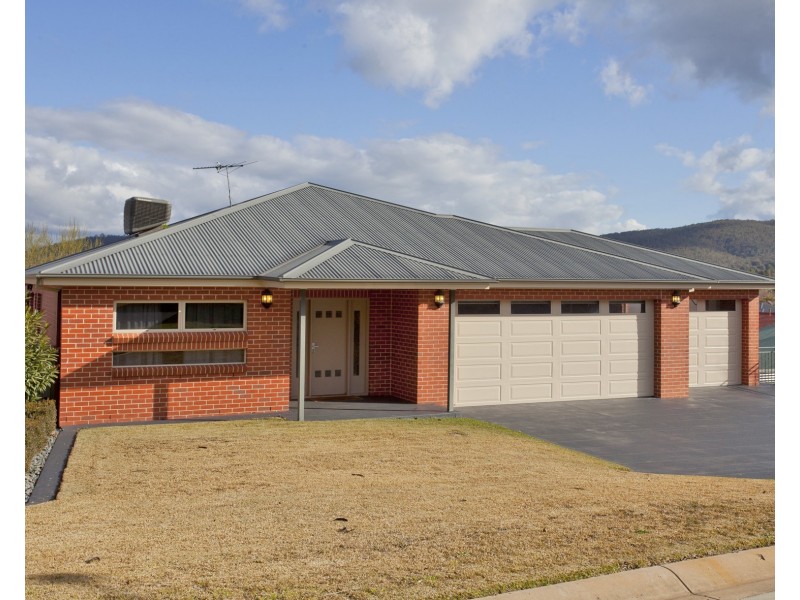 13 Box Place, Glenroy NSW 2640