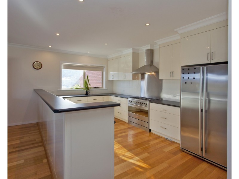 13 Box Place, Glenroy NSW 2640