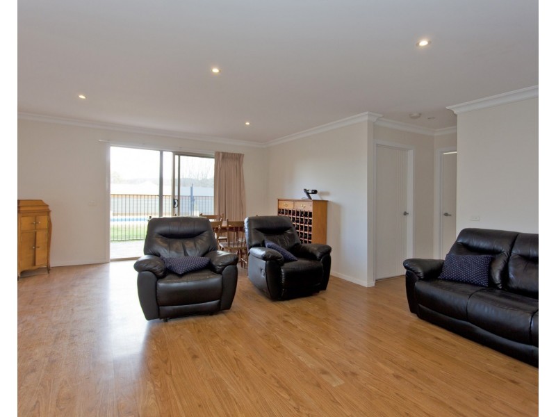 13 Box Place, Glenroy NSW 2640