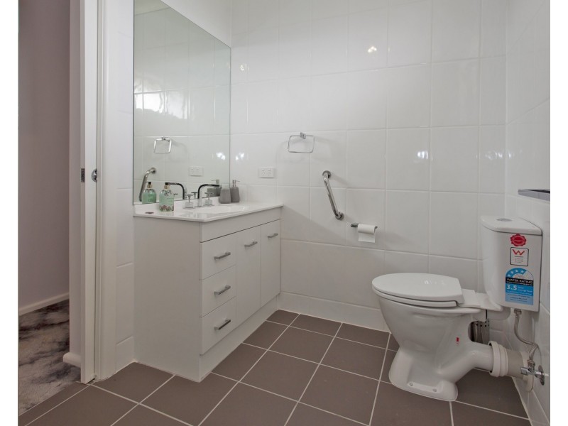 216 Kooba Street, North Albury NSW 2640