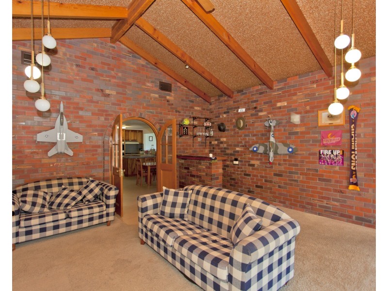 700 Pearsall Street, Hamilton Valley NSW 2641