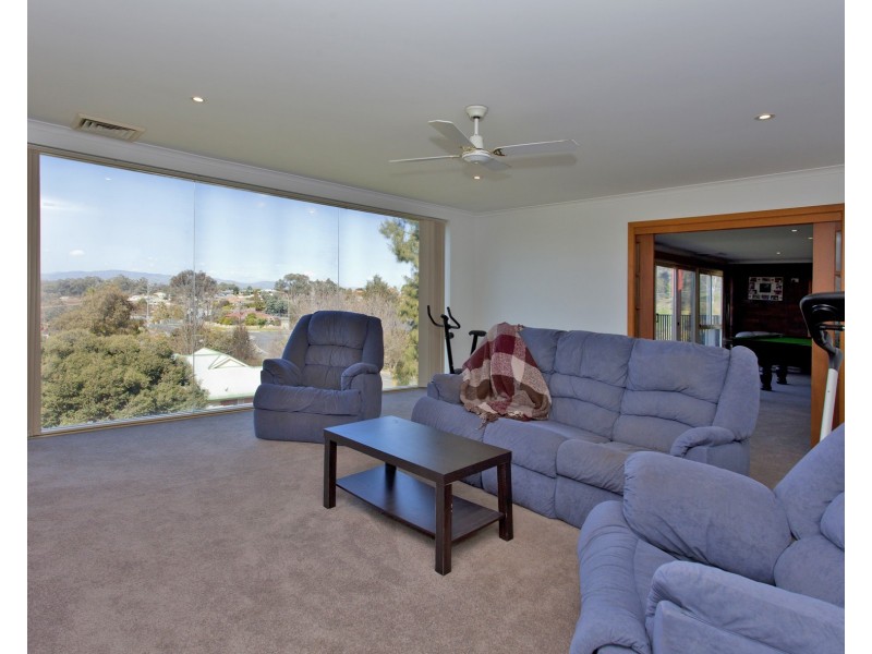 700 Pearsall Street, Hamilton Valley NSW 2641