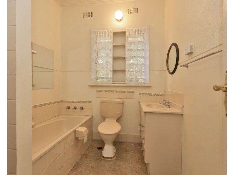 305 Fallon Street, North Albury NSW 2640