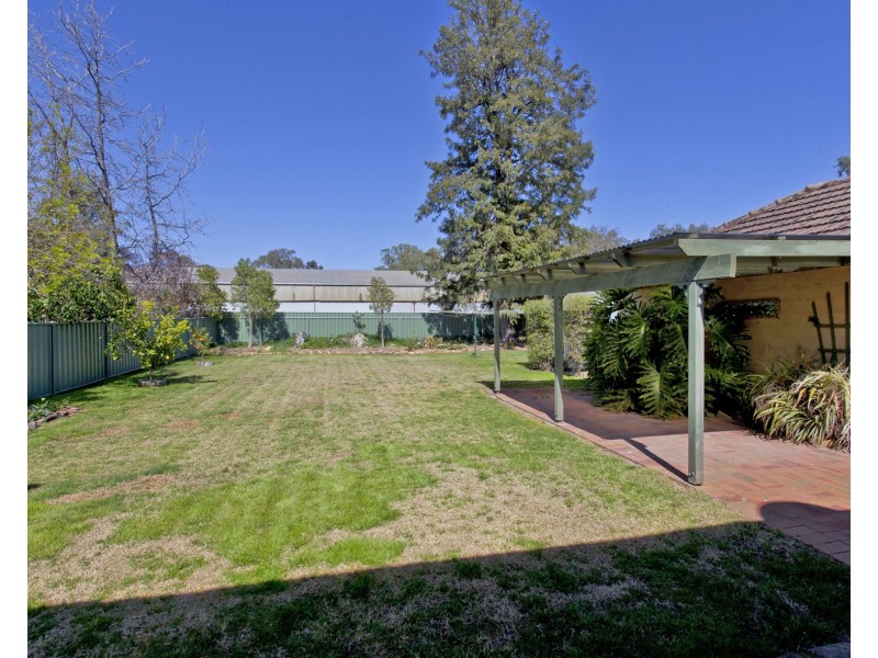 305 Fallon Street, North Albury NSW 2640