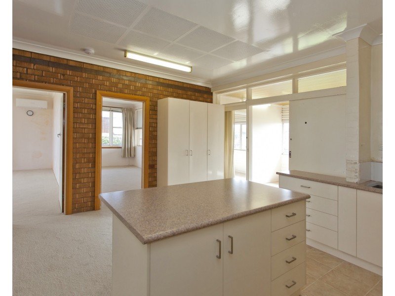276 Highview Crescent, Lavington NSW 2641