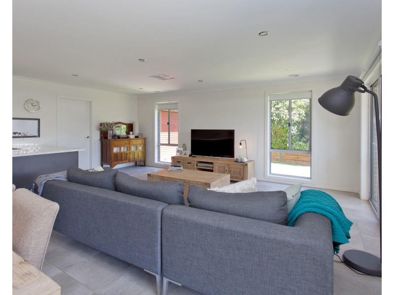 26 Wellington Drive, Thurgoona NSW 2640