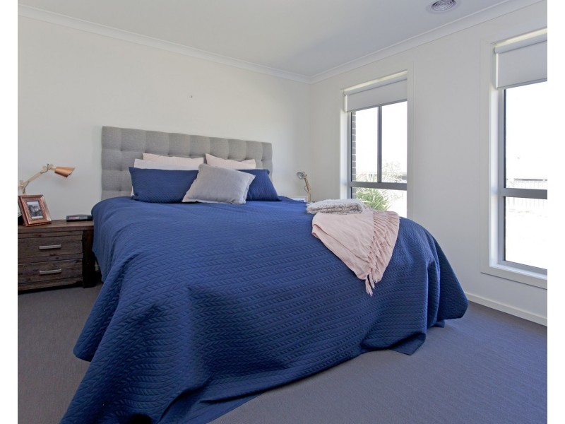 26 Wellington Drive, Thurgoona NSW 2640