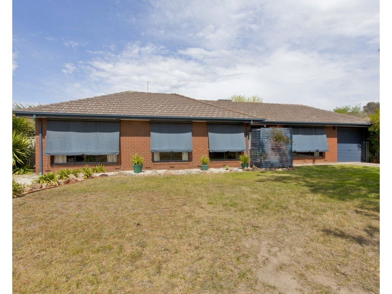 20 St Andrews Circuit, Thurgoona NSW 2640