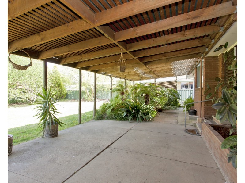 20 St Andrews Circuit, Thurgoona NSW 2640