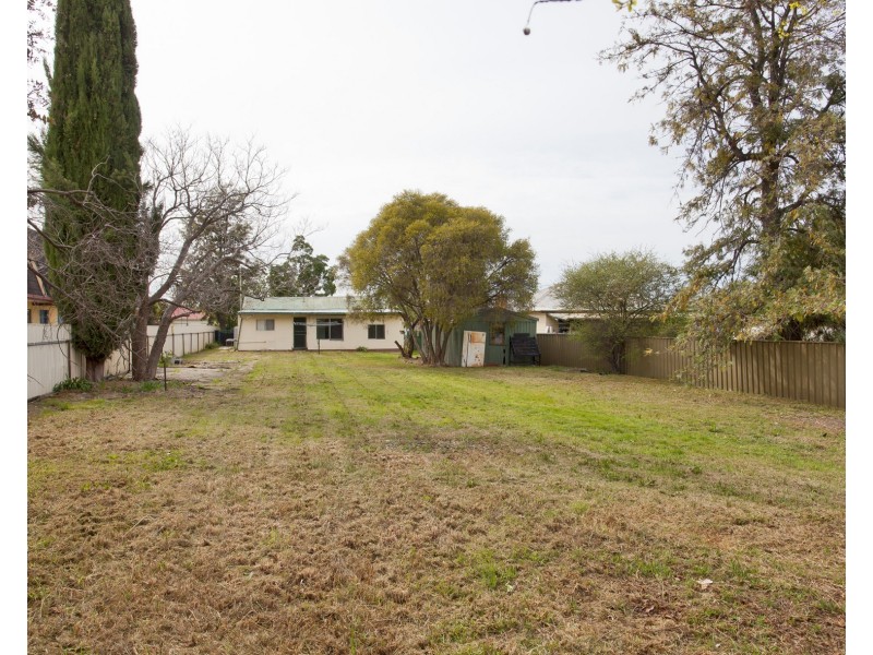 451 Ashford Street, Lavington NSW 2641