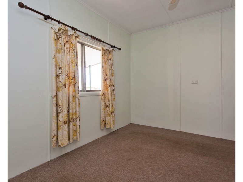 451 Ashford Street, Lavington NSW 2641
