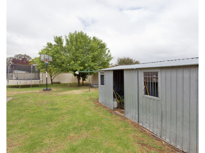 489 Hartley Street, Lavington NSW 2641