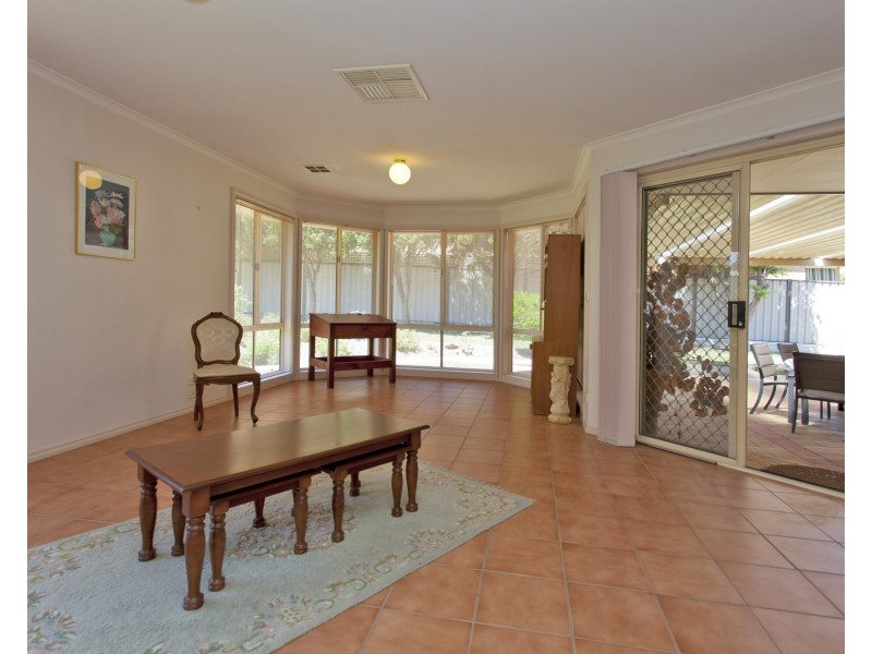 3 Owen Court, Lavington NSW 2641