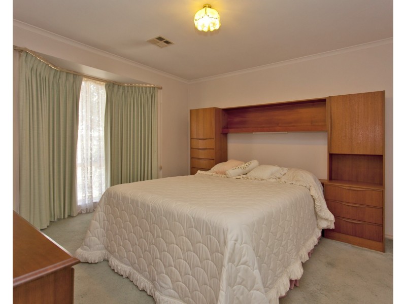 3 Owen Court, Lavington NSW 2641