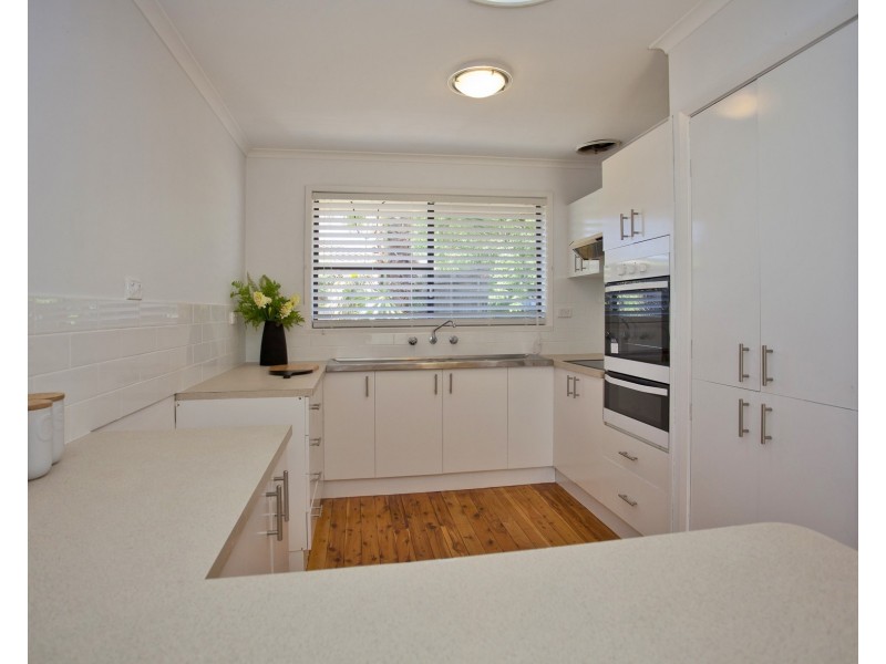 355 Sutherland Street, Lavington NSW 2641