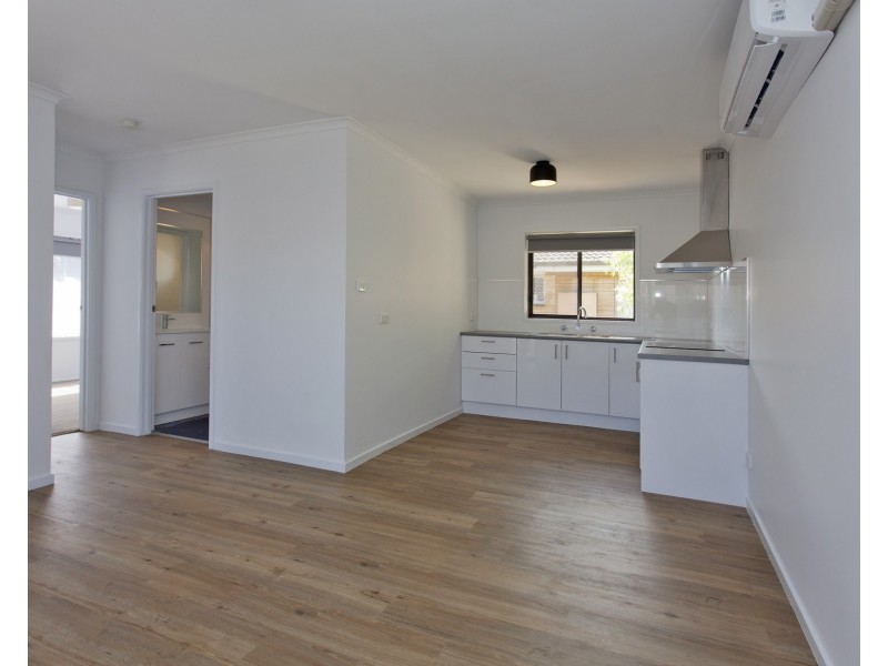 1/406 Schubach Street, East Albury NSW 2640