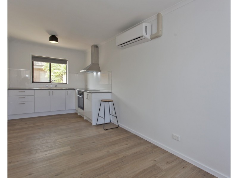 1/406 Schubach Street, East Albury NSW 2640