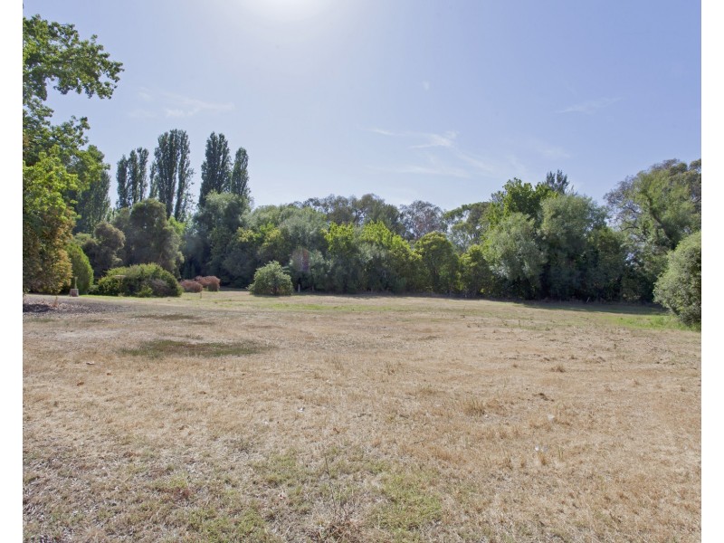 530 Lyne Street, Lavington NSW 2641